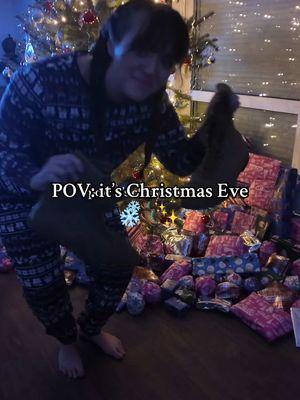 #christmas #christmastiktok #chrostmasgifts #christmaspov #christmaseve #pov 