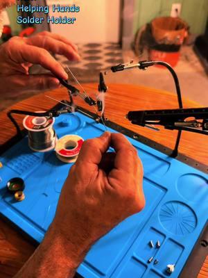 Kaisi Helping Hands 6 finger Solder holder #kaisi #kaisisolderingmat #giftsforgeeks #geek #circuit #circuitboard #repair #solder #soldermat #helpinghand #extrahands @smiles_by_amy @Harley jo 