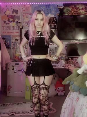 anyone else feel this #outofcosplay #emogirl #egirl #fyp #foryoupage #fypシ #newnails #OOTD #altgirl #emo #alt #egirls #christmas #christmasshopping #shopping #fitcheck #kawaii #kawaiiaesthetic #egirlaesthetic #pinkhair #pinkhairgirl #thighhighs #scarftutorial #scarf #outofcos #friends #oldfriends #missmyfriends #memories #school #middleschool 