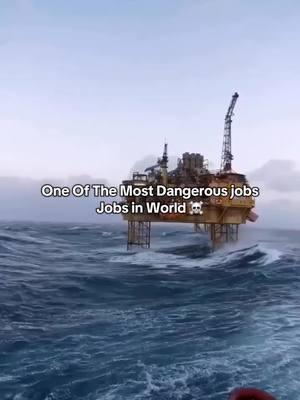 One of the most  Dangerous jobs in World ☠️ #Fyp #Storm #Waves #Northsea #Dangerous #USA #AMERICA 