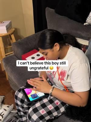 I can’t believe he still ungrateful 😔 #fypシ #trending #fypシ゚viral #family #Love #christmas #ungrateful #xbox #gaming #relatable #viraltiktok #fyp #son #father #merrychristmas 