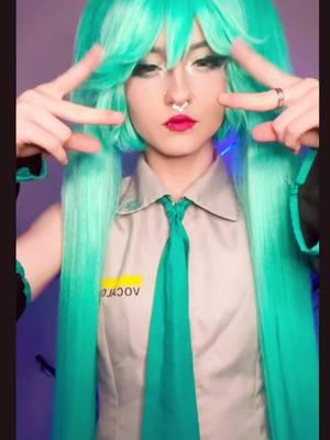 the editing is kinda bad but ill post the unedited version if anyone wants to do it better lol #hatsunemiku #malecosplayer #crossdresser  #hatsune #miku #hatsunecosplay #hatsunemikucosplay #miku #cosplay #vocaloid #vocaloidcosplay #cosplayer 