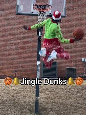 Merry Christmas and Happy Holidays! Comment your favorite dunk!  . . . Follow @dariusjrag for more videos. #basketball #dunk #dunks #explore  #explorepage #vert #jump #jumps #jumper #dunkcam #bounce #hops  #NBA #dariusjrag 