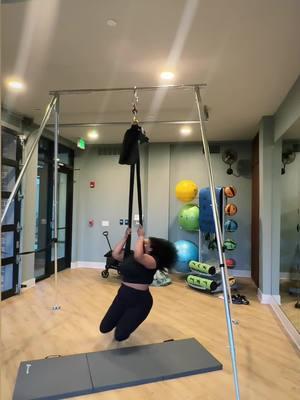 low & slow flows 🖤while i get used to this rig. Best Christmas gift ever, im so happy I can practice at home now  Rig from @Uplift Active #upliftactiverig #aerial #aerialhammock #aerialsling #aerialslingflow 