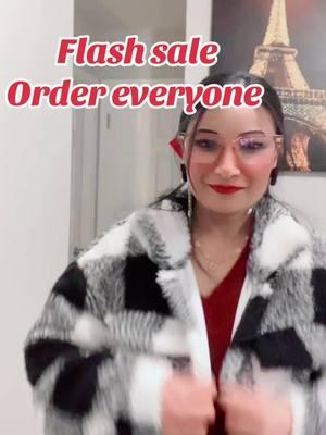 #plaidcoat #womencoat #womenwear #merrychristmas #chritmasgift #sale #TikTokShop #tiktokmademebuyit #holidaysale #yearendsale #keepsupporting #grow #goviral #nirumc3 #fyp #foryoupage #😘😘😘 