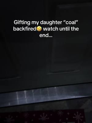 My daughter is too smart for her own good😭 #coal #funnykids #thingskidssay #funnyvideo #funnymoments #christmas #santagift #naughtylist #funnykid #funnykidsoftiktok #christmasmorning #grateful 