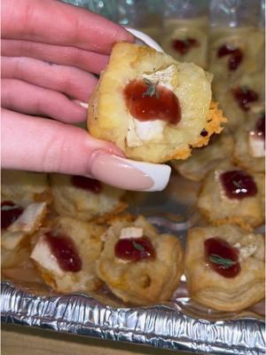 Brie & Berry Bites! A favorite from my catering menu this Christmas season! Check out my instagram for other recipes! 🍓🫐🧀 #brie #briecheese #holiday #holidayappetizer #christmasappetizer #appitizer #bakedbrie #briebites #berry #berryjam #brieberry #thyme #christmasfood #Foodie #catering 