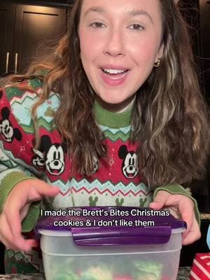 Did I do something wrong with the Brett’s bites Christmas cookies?? Or are they supposed to be a very bland cookie? 😂 plz help #brettsbitescookies #christmascookies #christmas #christmascookie 