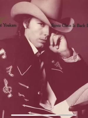 Merry Christmas Everyone and Happy Holidays 🎄🎅🏼🎻 #dwightyoakam #santaclausisbackintown #countrychristmas 