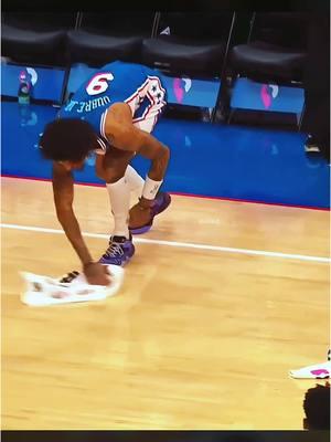 Oubre CRASHED OUT Again… 🤬 🔥 #tiktok #NBA #basketball #viral #viralvideos #viralvideo #viraltiktoks #viraltiktok #foryou #fyp #fypシ #foryoupage #basketballedit #basketballedits #basketballvideo #basketballvideos #crashout #kelly #oubre #kellyoubrejr #kellyoubre 