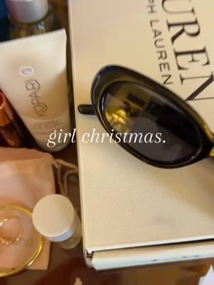 GIRL CHRISTMAS ASF🎀 #christmas#haul#christmashaul#girlchristmas#ralphlauren#luxurylife#charlettetilbury#makeup#onesize#onesizebeauty#sephora#gorjana#jewlery#porsche#car#goldengoose#jimmychoo#luxury#christmasmorning 