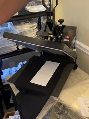 How To Print Custom Joggers For $5 In 15 Seconds Using Screen Print Heat Transfers! #customprinting #joggerpants #screenprinttransfers #printing #print 