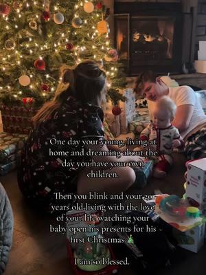 #sahm #firsttimemom #1stchristmas #contentcreators #contentcreatortiktok #creatorsearchinsights #dayinmylife #MomsofTikTok #WheneverWherever 