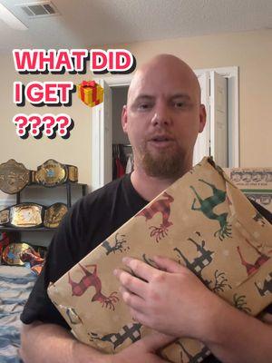 What was in my present? 🎁 #FYP #viral #merrychristmas #🎅 #🎁 #🎄 #like #comment #follow #like #gift #mysterygift #omg #wow 