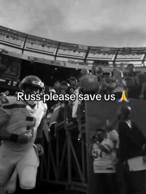 Russ please save us 🙏 #russellwilson #russellwilsonedit #christmas #christmasfootball #steelers #steelersedit #nfl #nfledit #football #footballedit 