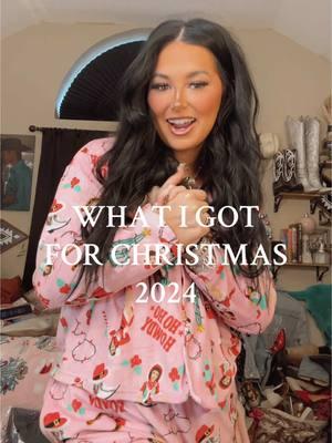 Merry Christmas !! i love yall so much !! #fyp #foryoupage #foryou #viral #fypツ #trend #trending #haul #whatigotforchristmas #christmas #christmashaul 