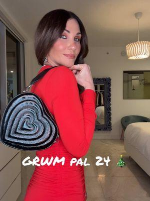 GRWM pal 24 #vestido @Revolve #zapatos @Gucci #joyas #irenezing y mi #cartera hermosa #olguita 🖤 @Camila Canabal Brand Les dejo el LINK aquí  abajo en el shop! Feliz Navidad 🎄 mi gente adorada 🎁 