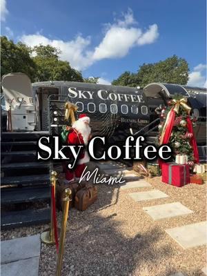 Flight Attendants sleigh in for coffee @skycoffeebuenosaires #miami #skycoffee #privatejet #skycoffeebuenosairesbrickell #aviationlovers #corporateflightattendant #coffeeshop 