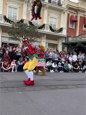 ✨ Here at Disney World, and let me just say… Tally the Elf was the highlight of my trip! I couldn’t wait to see him. When I called out, he replied, “How do you know my name?!” 😂 🎄✨ #DisneyMagic #TallyTheElf #BestMoment #HolidayVibes #tally #disney #christmas 