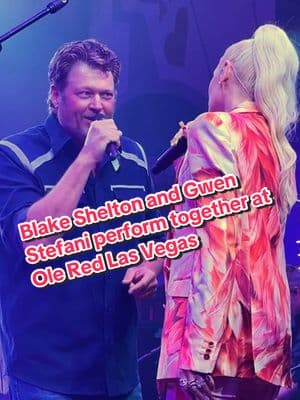 A christmas present from us to your FYP 🎁 (CC: @Blake Shelton @Gwen Stefani 💞) #OleRed #BlakeShelton #GwenStefani #LasVegas 