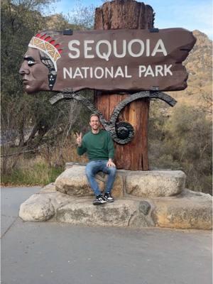 Ein Tag im Sequoia National Park! Unglaublich, dass die Bäume bis zu 3000 Jahre alt sind… #sequoianationalpark #generalshermantree #kalifornien #layover #pilotlife 