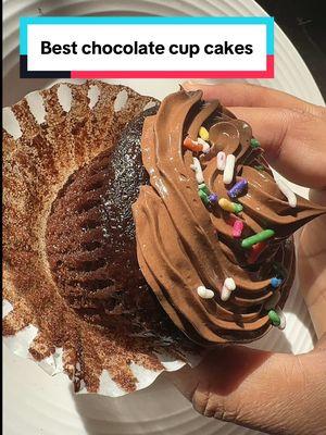 Best Soft, Moist, Chocolate Cupcakes Recipe With Easy Chocolate Buttercream Frosting Recipe #chocolate #cupcake #chocolatecupcakes #cake #bake #lubna #fyp #fypシ #trending #dessert #lubna #frosting #birthday #unitedstates  #creatorsearchinsights 