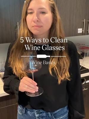 Avoid stemware casualties during the #holidays with these 5 methods. 😎 Tap our bio to see our glassware cleaning tools. #wineenthusiast #winetok #fyp