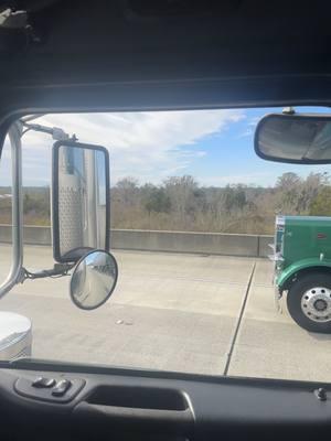 Made the day much better! Nothing like trucking with family ♥️🚛💨🎄#florida #peterbilt #95thstreet #ltl #eastcoastlargecars @ridindirty126 