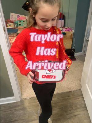 Swiftie 🤝 NFL #swiftie #swifties #swiftiesoftiktok #taylorswift #taylornation #chiefskingdom #kcchiefs #gochiefs #travisandtaylor @Taylor Swift @Travis Kelce 