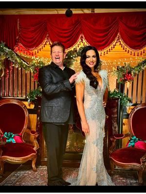 Shot right here 🎥 at TGL Farms ! @TheSongTV Holiday Special ❄️ hosted by: @KristaMarie & @Gary LeVox #thesong #thesongtv #kristamarie #garylevox #tglfarms #songsfortheholidays 