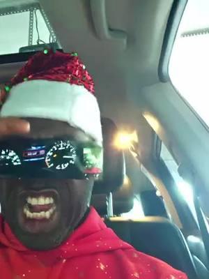 Santa's going to morph into The Grinch if you don't bump this banger att your Xmas Party 😡😡🤣🤣 #santaclaus #ghettosanta #ragga #afrobeats #dancehallreggae #fyp #banger #followme 