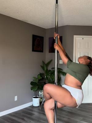 :) #poledance #homepole #beginnerpoletricks 