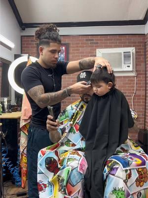 Fresh fade on Christmas Eve 🎄💈 #barber #barbershop #babyhaircut #mullet #freshcut #freshfade #fatherson #dadsoftiktok #momtok #dadandson #fyp #paratiiiiiiiiiiiiiiiiiiiiiiiiiiiiiii 