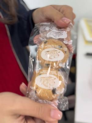 If you know about these cookies drop a comment 🍪🍪🥰🙌🏼  #MySoCalledJewishLife #Chabad #Lubavitch #Rebbe #Ohel #JewishLife #FYP #jewishtiktok #JewsofTiktok #🍪 #Cookies 