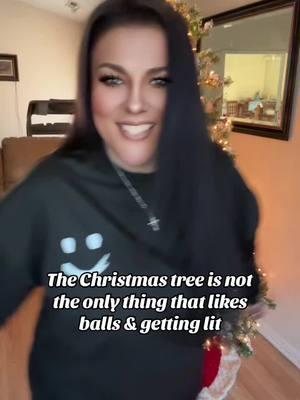 #tistheseason #merrychristmas #ccarter #chasitynicole #cordts #nc #northcarolinaqueen #spnww #fyp #dirtyzgirl #browneyes #brunette #roadto50k #NorthCarolina #fypシ #adulthumor #letsgetlit 