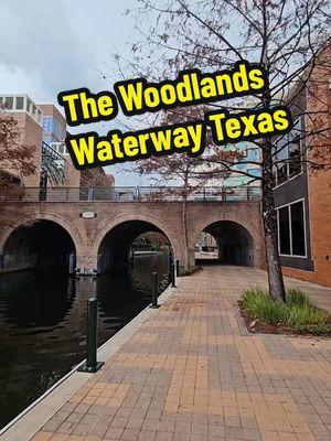 #Texas #thewoodlands #canal #waterfall #thewoodlandstx #waterfall #TX #livestreaming #live #waterway #livestream #woodlands #arch #bridge #fountain #fountains #mosaics #brianreallychicago #xylophone 