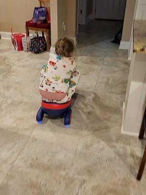 Best money spent this Christmas! This kid is loving her wiggle car and has road it all day🤣 #christmas2024 #kidsoftiktok #kidtoys #rideon #batteryoperated #trending #viralvideo #fyp #fypシ 