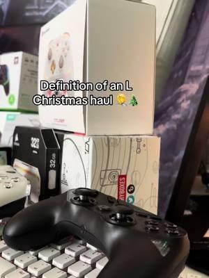 This is terrible 🤦🤦🤦 #fyp #christmas #christmashaul #christmas2024 #2024 #christmashaul2024 #gifts #presents #christmasgift #gaming #setup #streamingsetup #GamingSetup #totopcs 