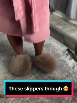 #slippers #houseshoes #furslippers #luxurylifestyle #ballingonabudget #giftguide #selfcarefinds  