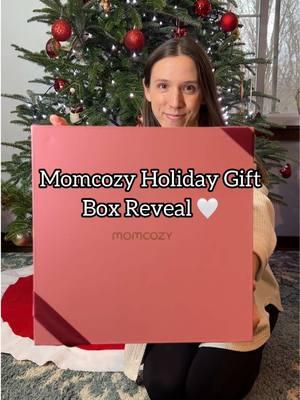 Momcozy sent this BEAUTIFUL Holiday Joy Box .. open it with me 🎉 🎁 Thank you to @Momcozy Official  Check out my 🔗 in b!oh to get 25% off the whole Momcozy site now!! 🎉🎉 #cozychristmas #momcozyjoybox #momcozypump #happypumpingwithhelen #firsttimemom #morherhood #momcozy #joybox 