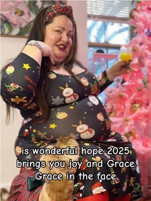 Like the beauty of a Rose 🌹 wonderful hope 2025 brings you joy and Grace Grace in the face 👩‍🎨💄💋 #newyears #happyholidays #nye #merrychristmas #happy #cheer #comedy #funnyvideo #model #pinupgirl #gracejones  #demure #iconic #curvy #plussize #makeup #fashion 