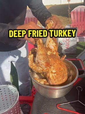 #VEVOR Turkey Deep Fryer, 30-qt #friedturkey #turkey #deepfriedturkey #friedfood #deepfryer #christmasdinner #christmasdinnerideas 