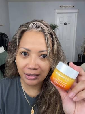 Crema facial hidratante 100% aprobada por mi piel 🥰 #crema #cremafacial #cremahidratante #facialcream #hidratingfacecream #skincare #skincareroutine #skincaretips #tiktokshopholidayhaul #tiktokshopfinds #tiktokshopping #ttshop #tiktokshopdeals #tiktokmademebuyit #tiktokaffiliate #tiktokshopsale #buynow #tiktokmakemebuyit #tiktokshopspringsale #tiktokfind #tiktokshopph #tiktokshopaffiliate #productreview #tiktokfinds  #trendin #foryoupage #foryou #trendingforyoupage #trendingforyou #fypシ #viral #trnding #trendingvideo #treanding #viralvideo #viralviralvideo  #foryoutrending #foryoufeed #fyp 