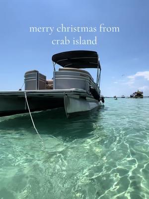 Have a jolly jolly christmas!  #crabisland #destinfl #destin #crabislanddestin #crabislandjimmyscharters #emeraldcoastellie #trending #christmas 