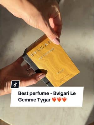 Hands down! The best bottle design, best sprayer and the most delicious scent of fresh, sophisticated citrus 🍊 #bvlgari #bvlgariparfum #bvlgarilegemme #bestperfumes #karinabik #unboxing 