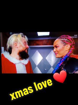 This was cute when #niajax had a crush on #enzoamore but got interrupted before their kiss under the #mistletoe on #christmas by #alexabliss 😅 on #mondaynightraw back in 2017 #WWE #xmaslove  #wwefansoftiktok #wwefans #raw #fypシ #certifiedg #enzoamorewwe 