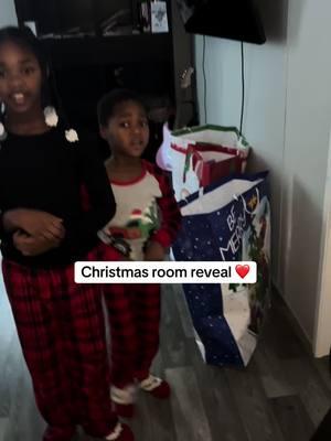 Christmas room reveal #family #roomreveal #christmas #MomsofTikTok #momtok 