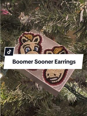 Replying to @NebraskaSugar What Nana wants, Nana gets ♥️🎄 #beadedearrings #christmasgift #christmas #merrychristmas #december25 #boomer #sooner #boomersooner #ou #universityofoklahoma #nana #custommade #handmade 