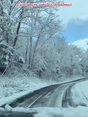 #onthisday #thattimewehadawhitechristmas #howitsgoing🎄🎄🎄 #merrychristmas #easttennesseegirl🧡🧡 #myeasttennesseelife #lifeafterlove💞 #beautifullife💕 #hellorhighwater #findingmyway🏹 #smalltowngirl🤘 #smokymountainstennessee #christmas2024🎄🎄🎄 #