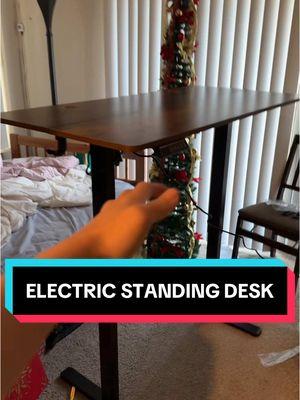 BEST birthday gift for someone🎁 #giftfromtiktokshop #electricstandingdesk #standingdesk #birthdaygiftideas #creatorsearchinsight 